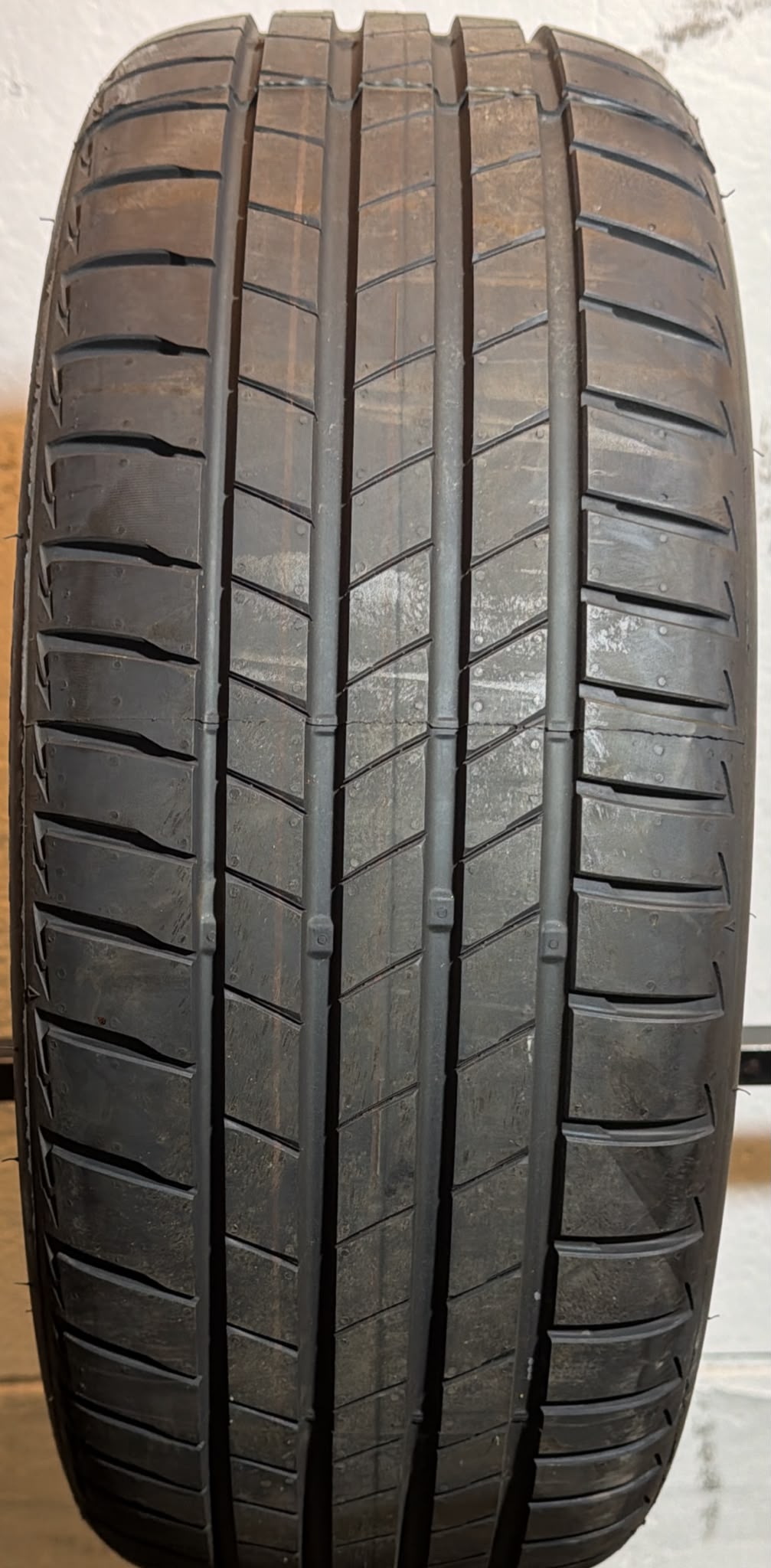 Bridgestone Turanza T005 215/50 R17